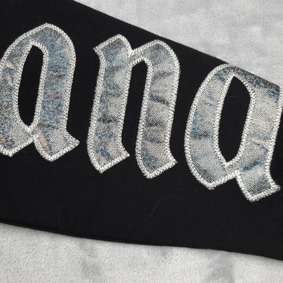 Disney Womens XS Disneyland Long Sleeve Top Black Silver Shimmer Spell Out NEW - Picture 3 of 10